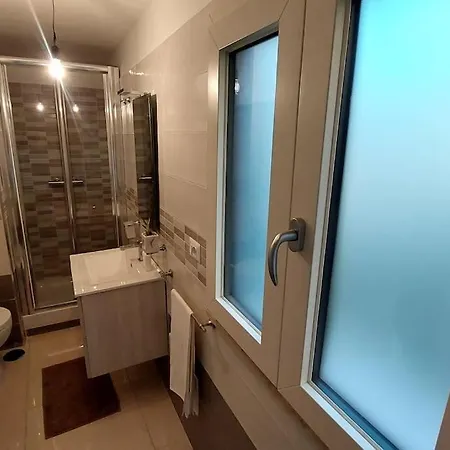 Domus Terrazza Vista Mare 2 Jacuzzi