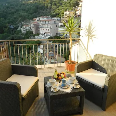 Domus Terrazza Vista Mare 2 Jacuzzi * Pisciotta