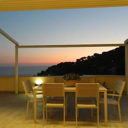 Domus Terrazza Vista Mare 2 Jacuzzi Pisciotta